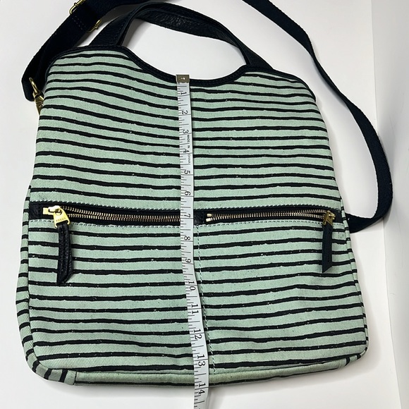 Fossil Canvas Cloth Erin Crossbody - Picture 13 of 14